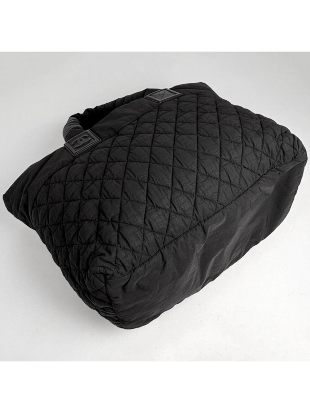 ★SOLD★ Chanel Coco Cocoon Tote CC Logo Nylon Black - Picture 2 of 8